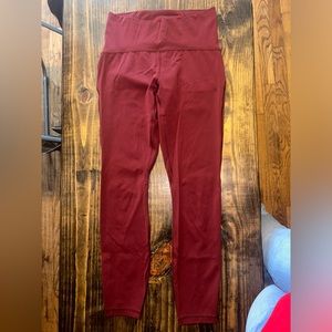Lululemon size 6 leggings.